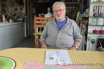 Twee prikken en toch in isolement: fout in QR-code houdt John (80) thuis