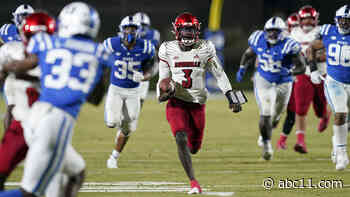 Cunningham unstoppable as Louisville trounces Duke 62-22