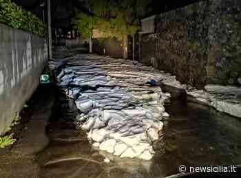 Grandine come proiettili, Catania e provincia coperte di bianco. Scuole chiuse in diverse località – VIDEO - NewSicilia