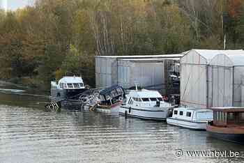 Kraan valt op boot aan Albertkanaal - Het Belang van Limburg