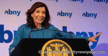 Hochul rallies business leaders on return to workplace