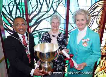 Search begins to find Loughton's citizen of the year