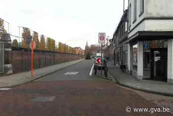Maand eenrichtingsverkeer in Kerkstraat (Hemiksem) - Gazet van Antwerpen Mobile - Gazet van Antwerpen