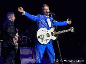 Here are 13 top Christmas concerts in Milwaukee, from Martina McBride to Chris Isaak, John Waters to Jose Feliciano - Yahoo News