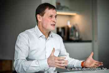 Voormalig CEO van Anderlecht Karel Van Eetvelt doorbreekt de stilte: 'Ik heb meegewerkt aan een soort mensenhandel. Ethisch heb ik het daar moeilijk mee' - De Morgen