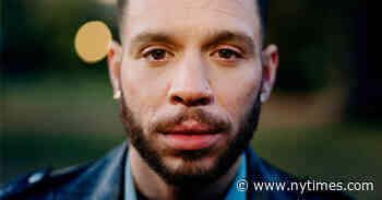 In 'Tick, Tick ... Boom!,' Robin de Jesús Showcases His Range