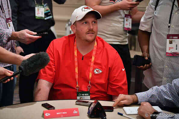 Kansas City Chiefs to pay medical expenses for 5-year-old girl Ariel Young, who was injured in Britt Reid crash - CNBC