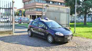 Aggredito fuori dal bar di notte a Vigevano, il rapinatore gli sfila 200 euro - La Provincia Pavese