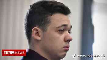 Kyle Rittenhouse: US teenager cleared over Kenosha killings