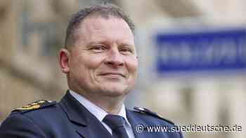 "Enthemmte Gesellschaft": Polizeipräsident beklagt Angriffe - Süddeutsche Zeitung