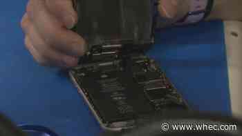 Morelle, repair shop owners, celebrate Apple's move toward right to repair