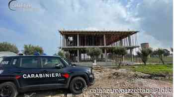 Crotone, costruzione abusiva in una zona sismica: i Carabinieri la sequestrano - Gazzetta del Sud - Edizione Catanzaro, Crotone, Vibo