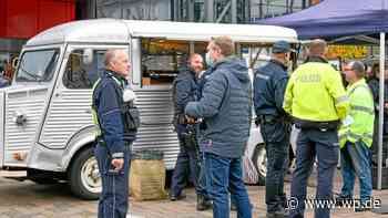 Polizei in Siegen: „Coffee with a cop“ auch in der City - Westfalenpost