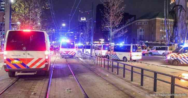 Rotterdam: Justiz kündigt Festnahmen nach Ausschreitungen an