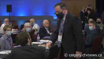 Amid protests and pushback, Kenney to address UCP faithful in Calgary