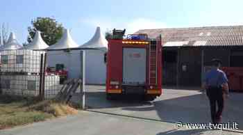 LIMIDI DI SOLIERA: OPERAIO INCASTRATO CON LA MANO IN UNA MACCHINA - Tv Qui Modena - Tvqui