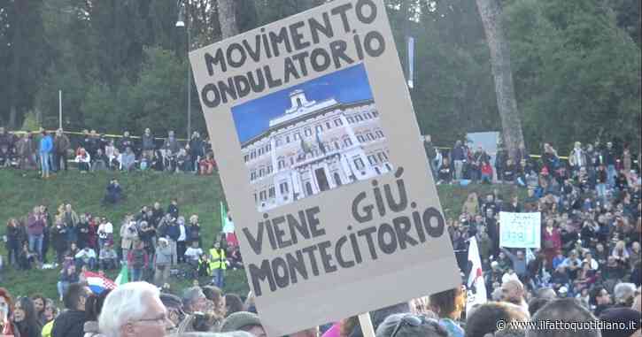 Roma, tornano a manifestare i No green pass: circa 4mila persone al Circo Massimo. Sui social annunciavano: “Un milione in piazza”