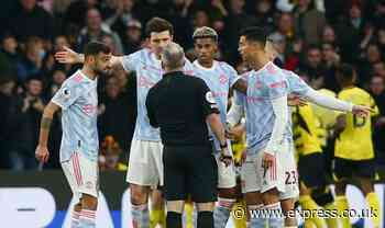 Bruno Fernandes' problem with Cristiano Ronaldo is clear again as Man Utd slip to defeat - Daily Express