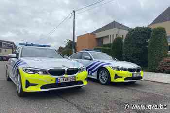 Auto gaat over de kop (Geel) - Gazet van Antwerpen Mobile - Gazet van Antwerpen