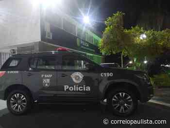 Polícia prende trio que estava com revólver com numeração raspada em Cotia - Correio Paulista