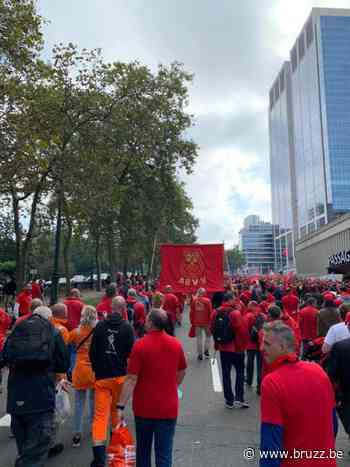 Meer dan 600 huishoudhulpen betogen in Brussel - BRUZZ