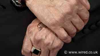 Body Language Pseudoscience Is Flourishing on YouTube