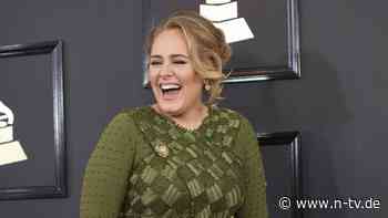 Sie kann's noch immer: Erschlankte Adele singt auf Hochzeit - n-tv NACHRICHTEN