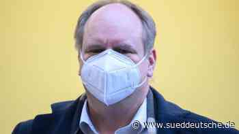 Stadtratsfraktion verklagt Oberbürgermeister Hilbert - Süddeutsche Zeitung