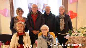 Aire-sur-la-Lys: un gros gâteau et des bougies pour fêter les 100 ans de Louise Bocquet - La Voix du Nord