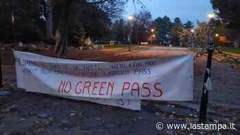 No green pass davanti al monumento alla Resistenza di Cuneo, indignazione dell’Anpi - La Stampa