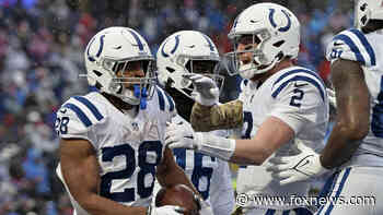 Jonathan Taylor scores 5 TDs, leads Colts to blowout victory over Bills