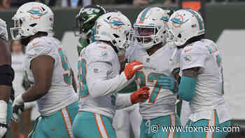Dolphins win third straight, top Jets 24-17