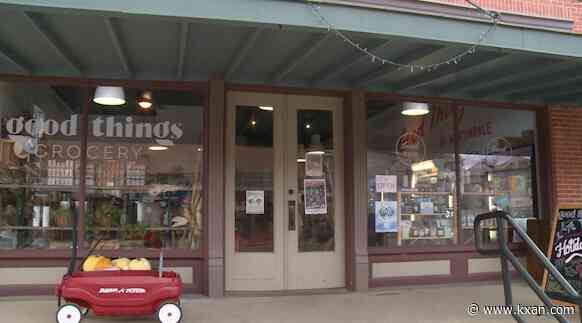 Small Austin-area grocery stores rely on local partnerships to keep up with Thanksgiving rush amid shortages