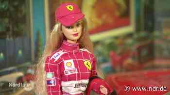 Ausstellung "Busy Barbie. Frauen machen Karriere"" in Heide - NDR.de