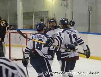 Comox Valley Glacier Kings go two-for-two - Comox Valley Record