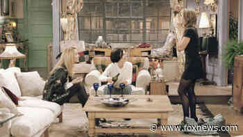 'Friends' dominates list of most-viewed Thanksgiving-themed episodes