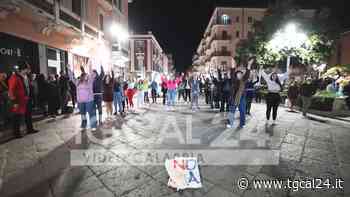 VIDEO | Diversità come collante della società: flashmob a Crotone di Sorgente delle Arti e liceo "Gravina" • TGCAL24.it - TgCal24.it