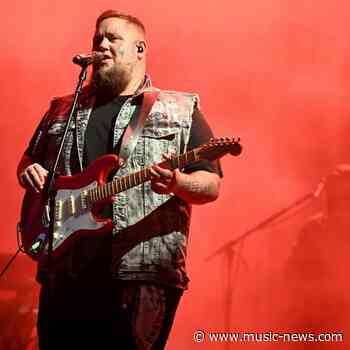 Rag'n'Bone Man finds fame awkward