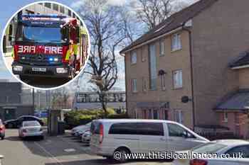 Four fire engines and 25 firefighters called to Ilford flat
