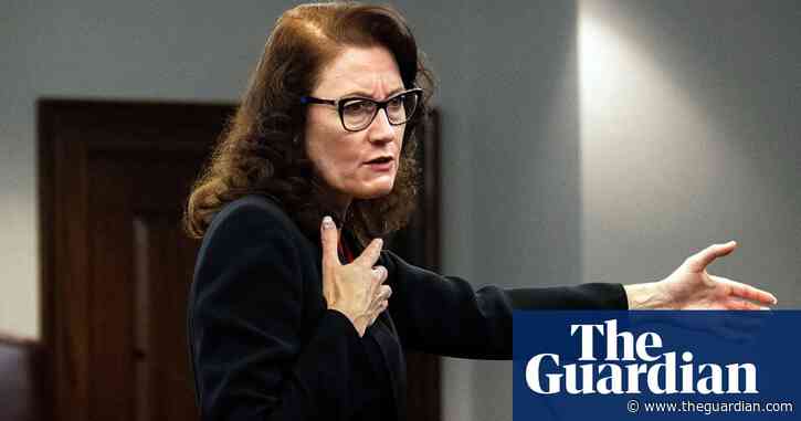 Ahmaud Arbery killing: prosecutor urges jury to ‘use common sense’