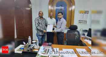 Deceased forest guard’s husband gets temporary job - Times of India