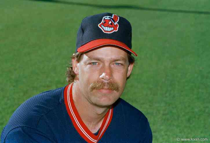 Former Astros, Indians All-Star Doug Jones dead at 64