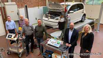 BBS Friesoythe: Angehende Kfz-Mechatroniker werden in E-Mobilität geschult - Nordwest-Zeitung