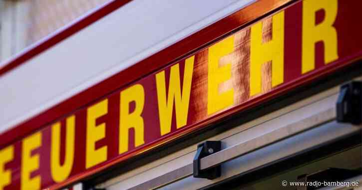 Müllbunker gerät in Brand: Großeinsatz der Feuerwehr