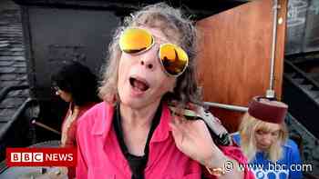 Lockdown Band The Verinos Tells Middle-Aged Women It’s Time To Make More Music