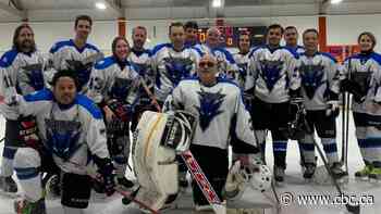 Blind goaltender stacks pads against sighted hockey team in Edmonton rec league game