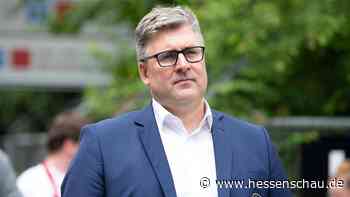 Eintracht-Vorstand Hellmann: "Hoffnung auf gutes Pandemie-Management ist niedrig" - hessenschau.de