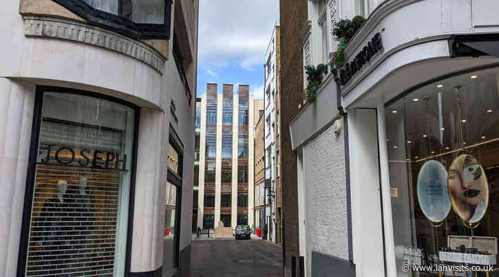 London’s Alleys: Haunch of Venison Yard, W1