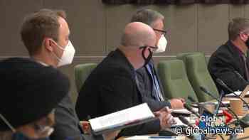 Alberta MLAs presses health officials over COVID-19 pandemic response