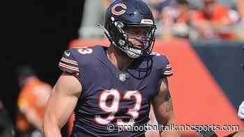 Bears sign Margus Hunt to active roster, place Duke Shelley on IR
